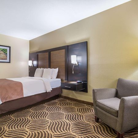 Quality Inn & Suites Florence - Cincinnati South מראה חיצוני תמונה