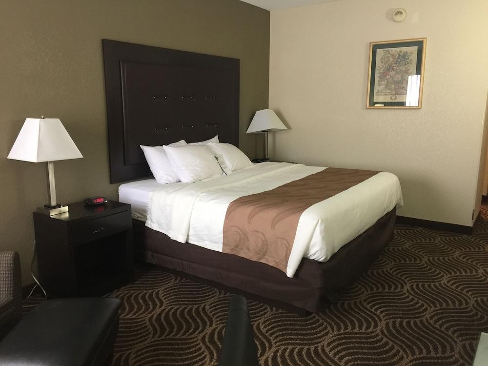Quality Inn & Suites Florence - Cincinnati South מראה חיצוני תמונה