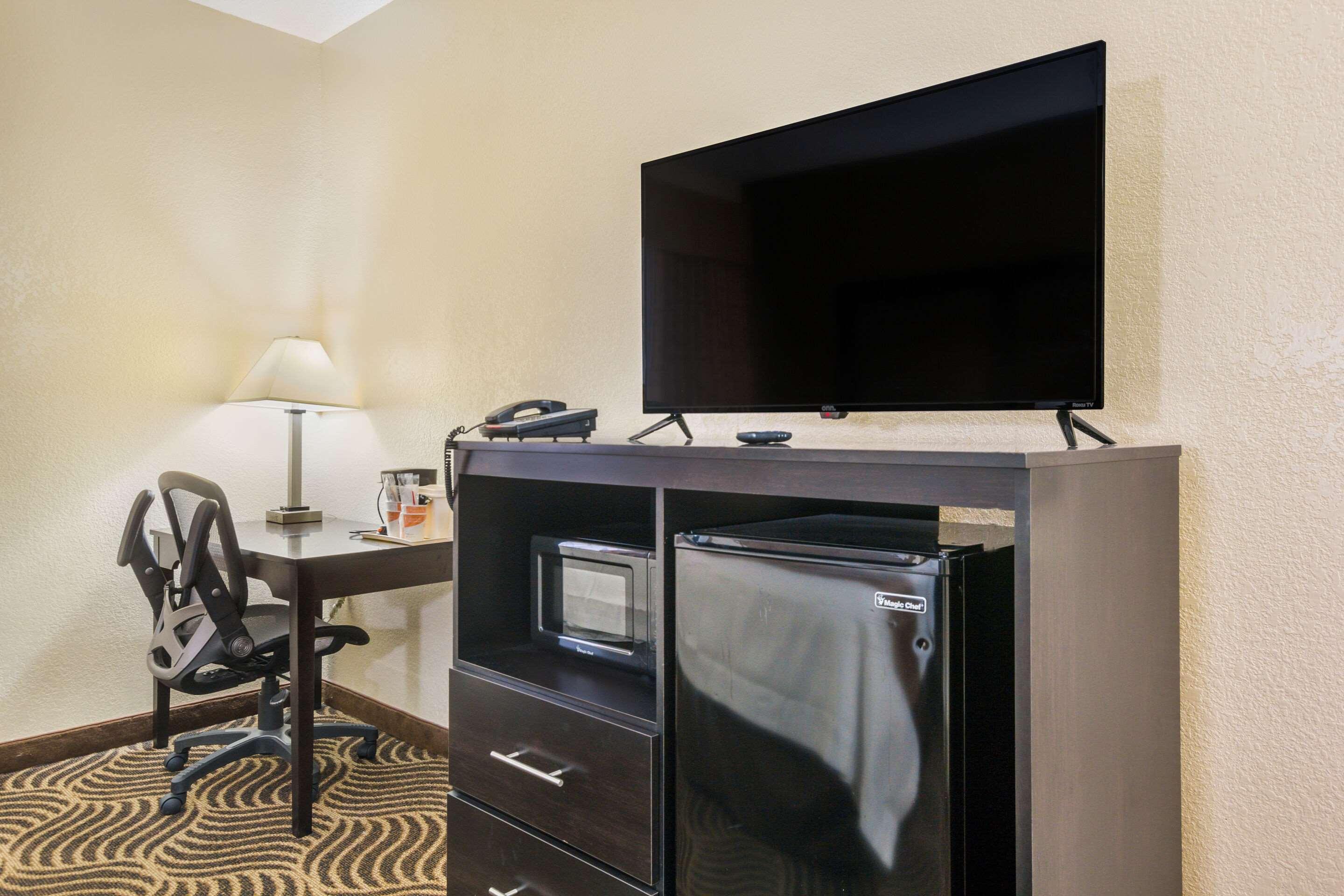 Quality Inn & Suites Florence - Cincinnati South מראה חיצוני תמונה