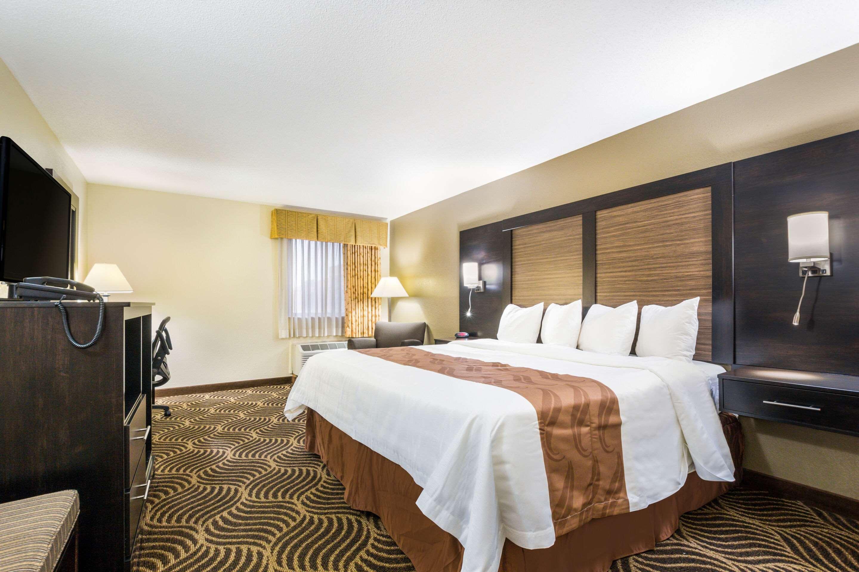 Quality Inn & Suites Florence - Cincinnati South מראה חיצוני תמונה
