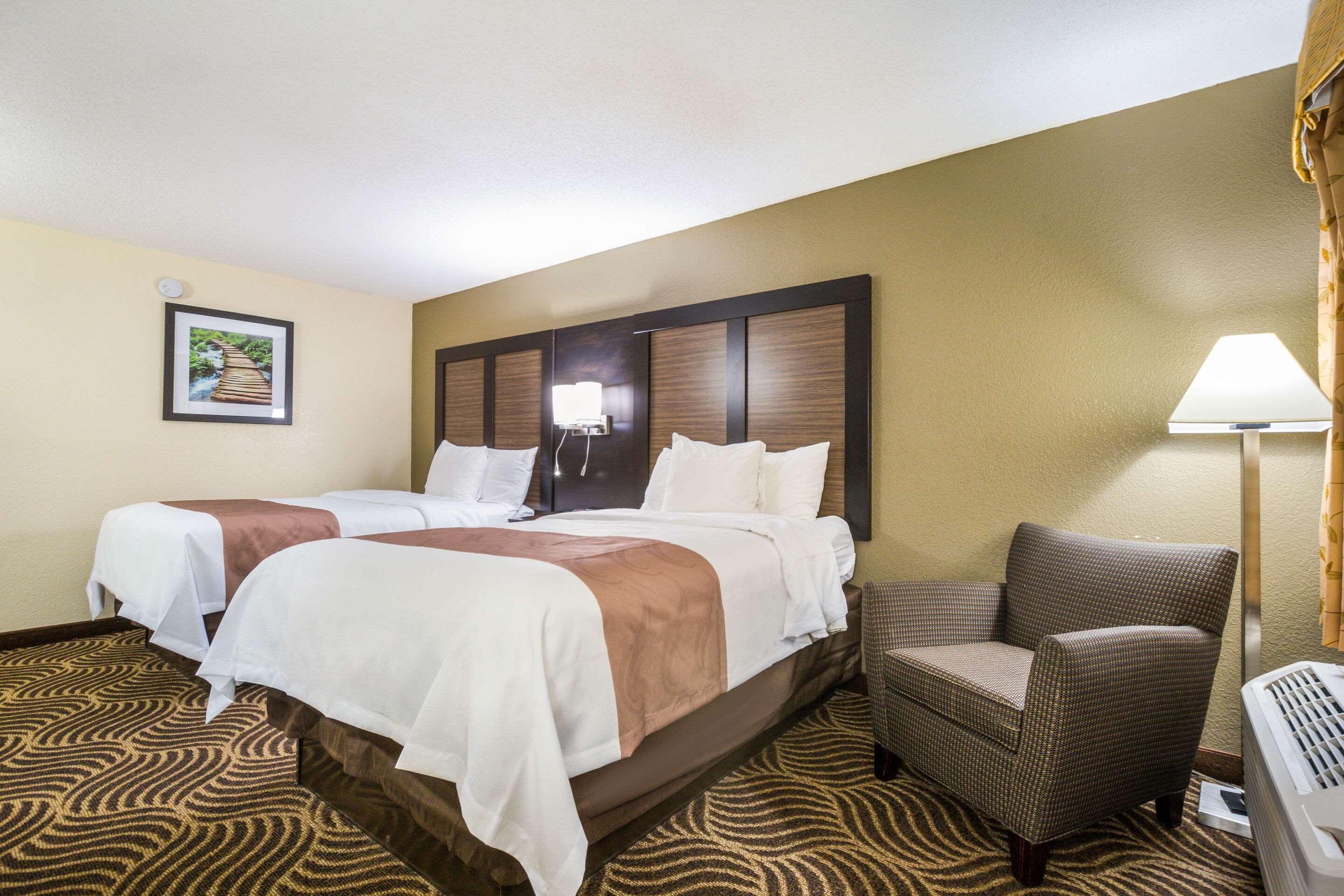 Quality Inn & Suites Florence - Cincinnati South מראה חיצוני תמונה