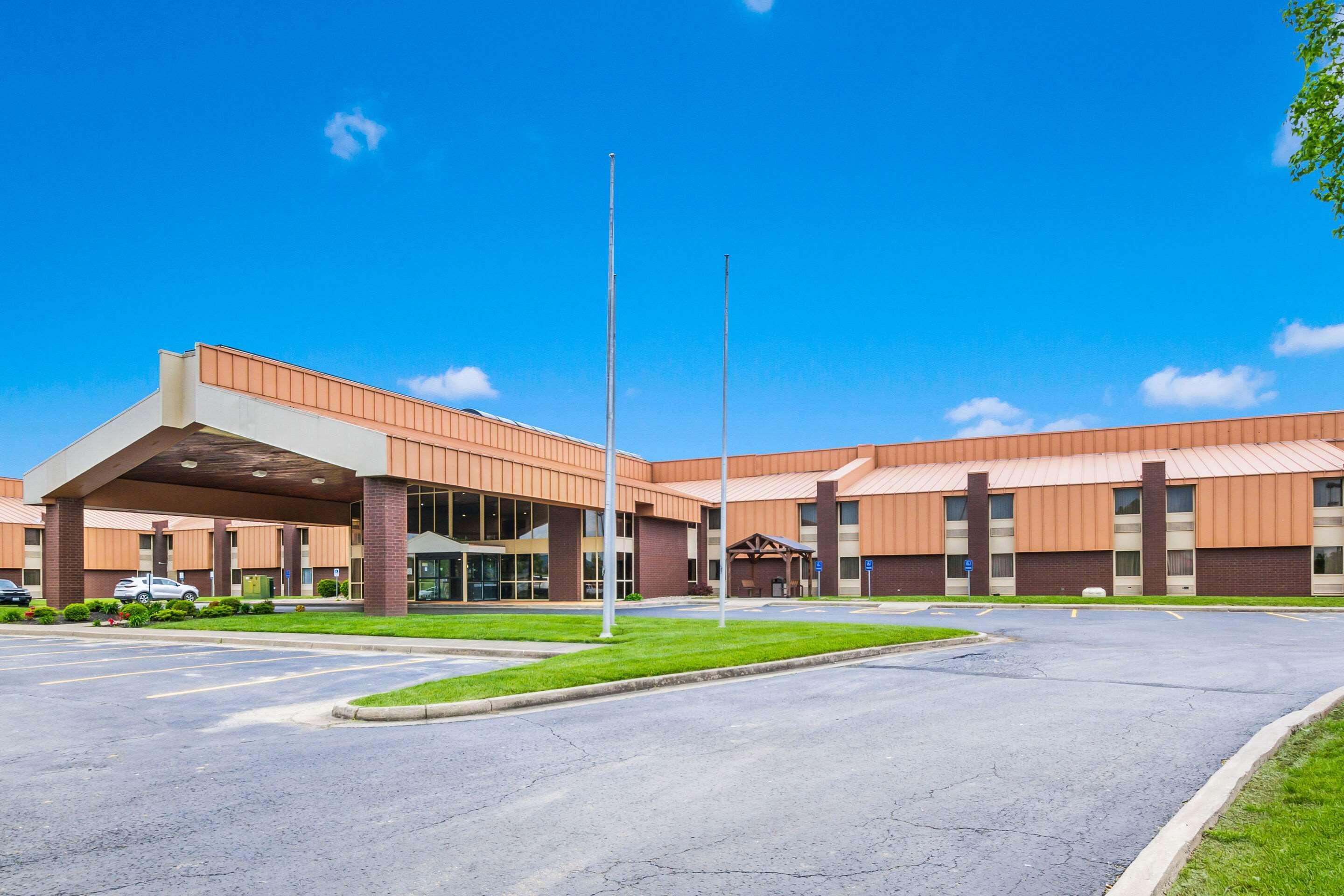 Quality Inn & Suites Florence - Cincinnati South מראה חיצוני תמונה