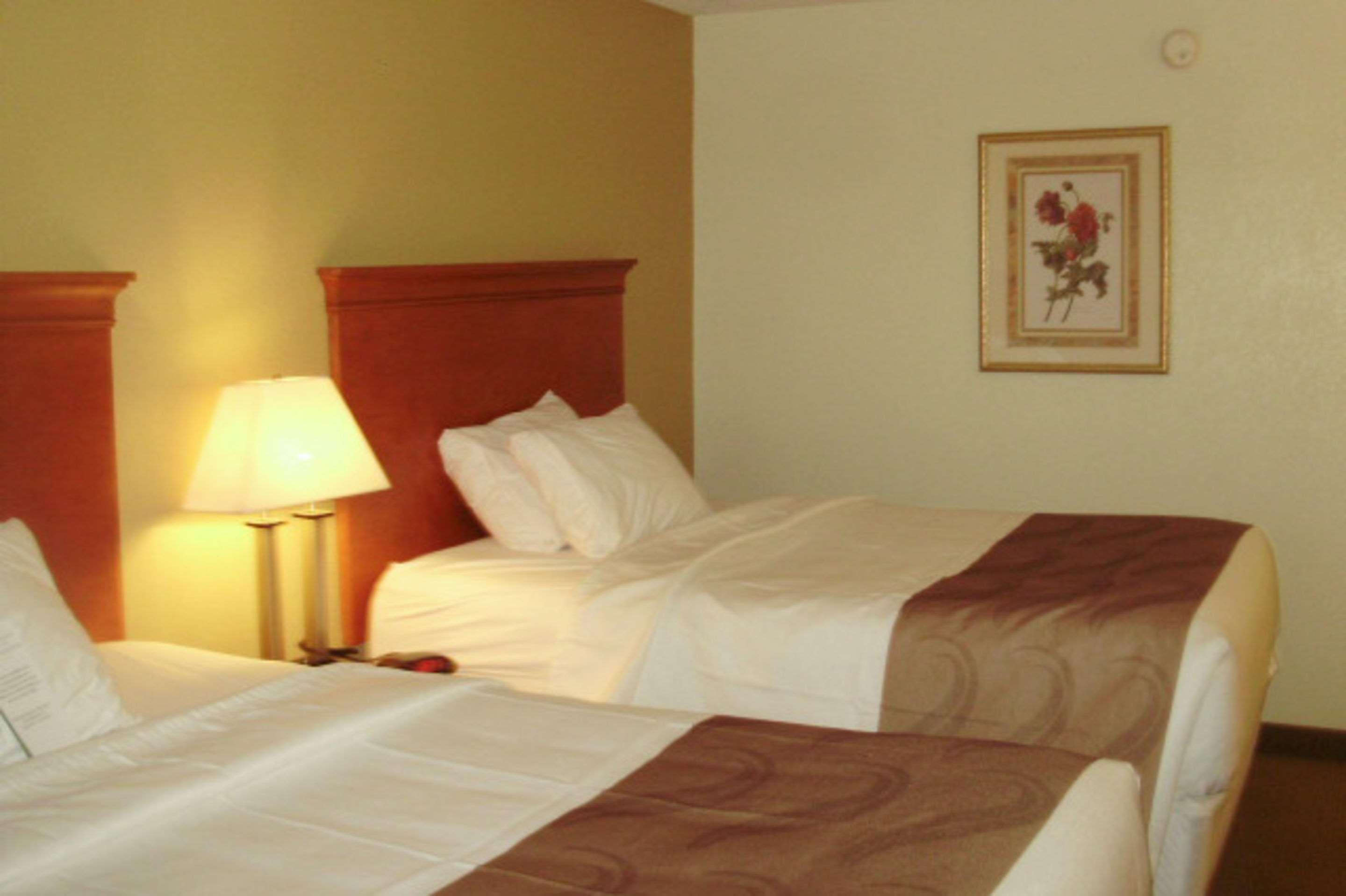 Quality Inn & Suites Florence - Cincinnati South מראה חיצוני תמונה