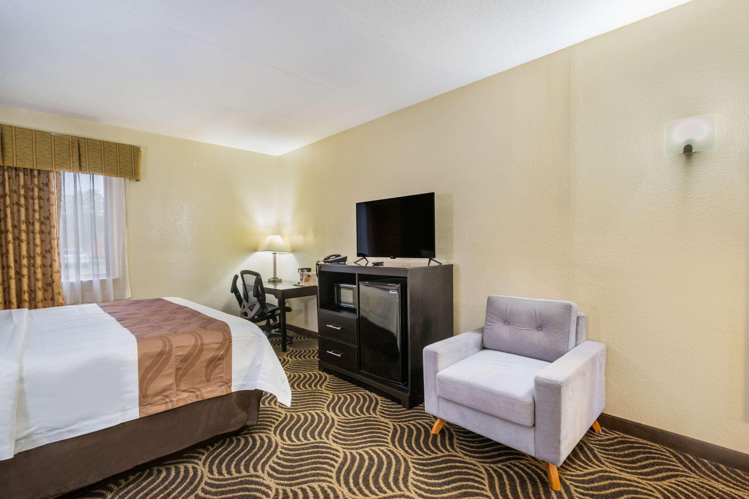Quality Inn & Suites Florence - Cincinnati South מראה חיצוני תמונה