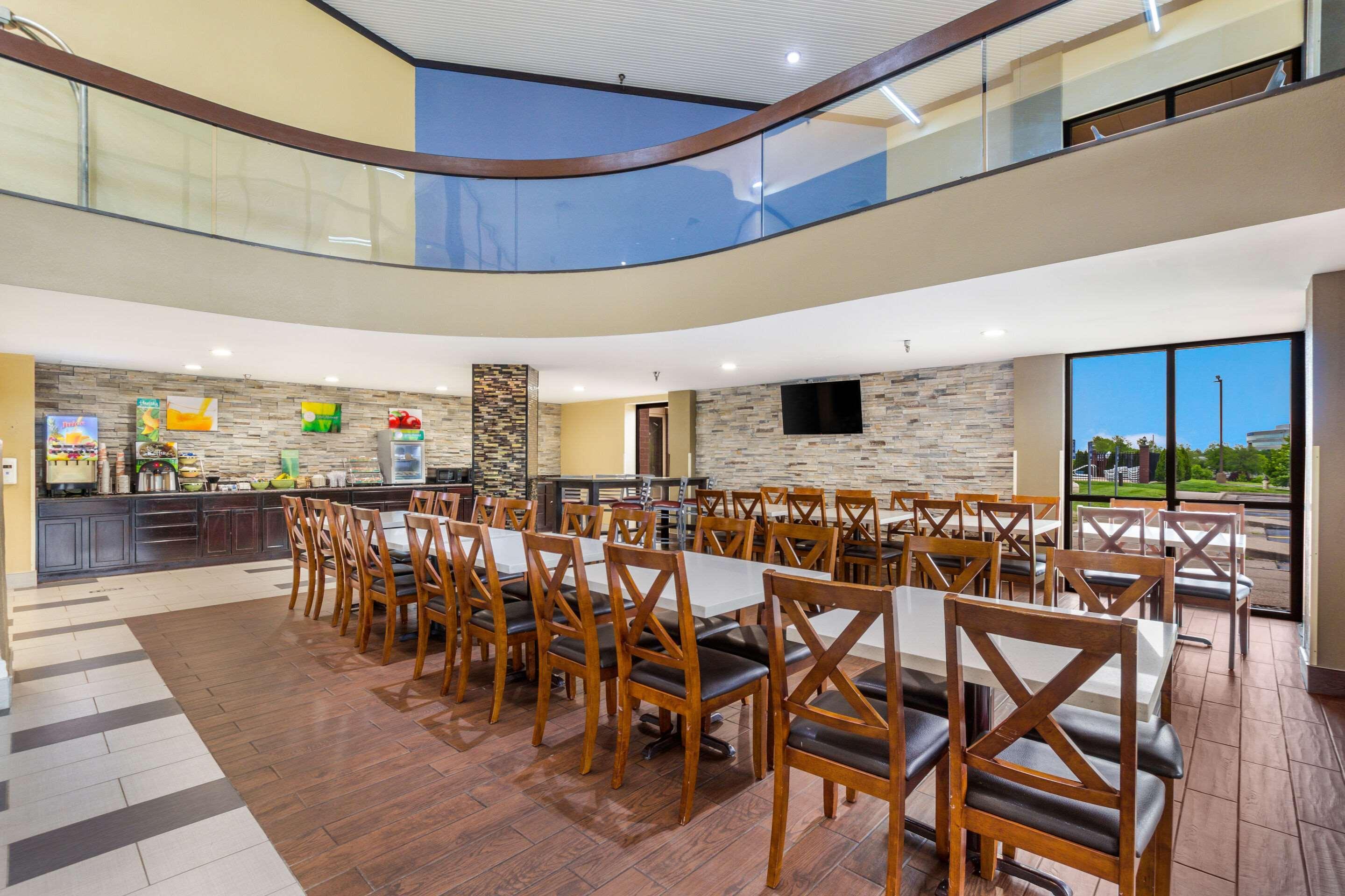 Quality Inn & Suites Florence - Cincinnati South מראה חיצוני תמונה