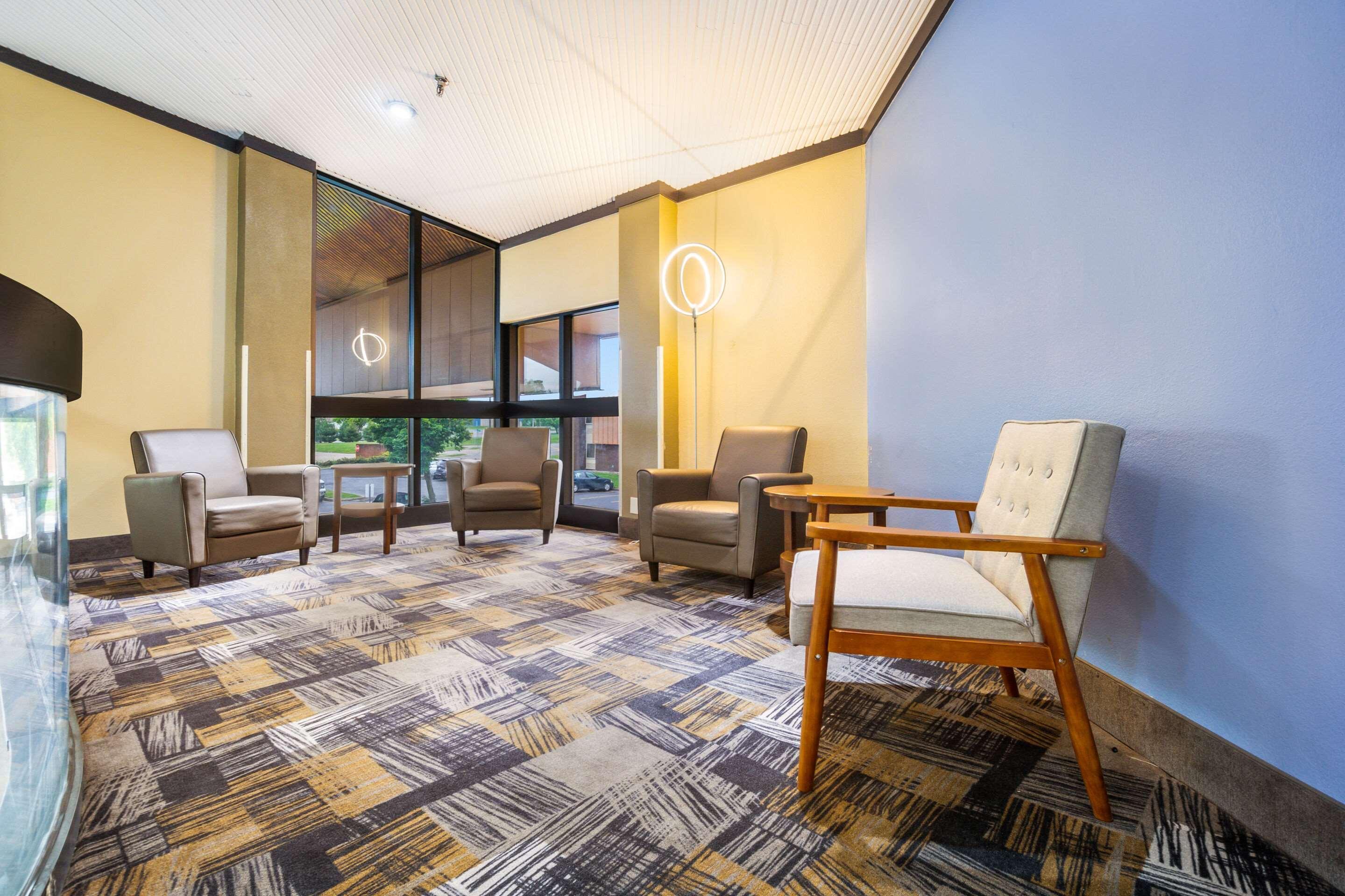 Quality Inn & Suites Florence - Cincinnati South מראה חיצוני תמונה